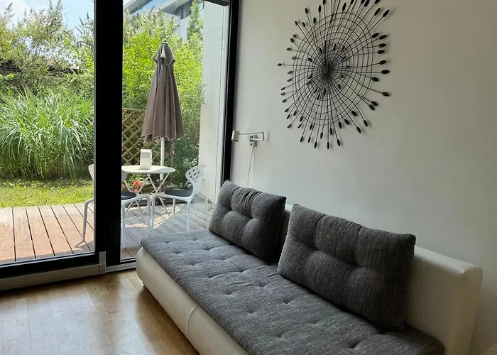 Cosy Splendor / City Center