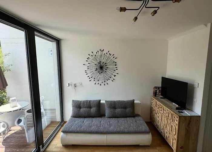 Cosy Splendor / City Center